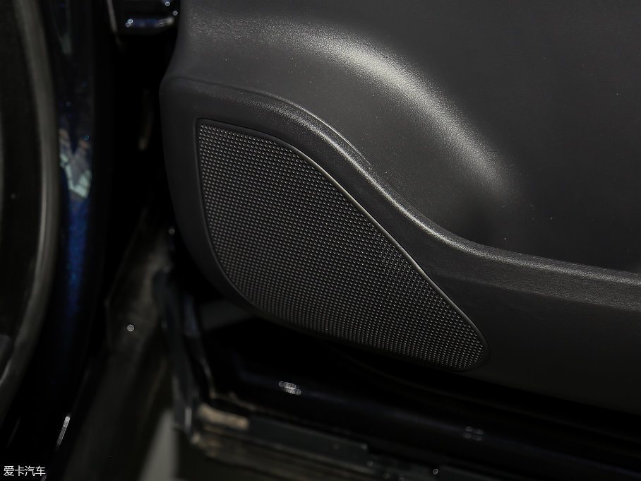 2018ݱF-PACE 2.0T 򌶼