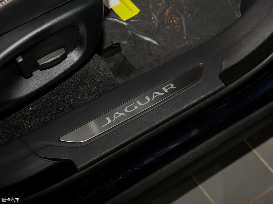 2018ݱF-PACE 2.0T (q)