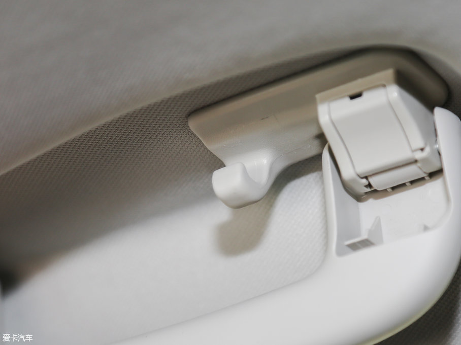 2018ݱF-PACE 2.0T 򌶼