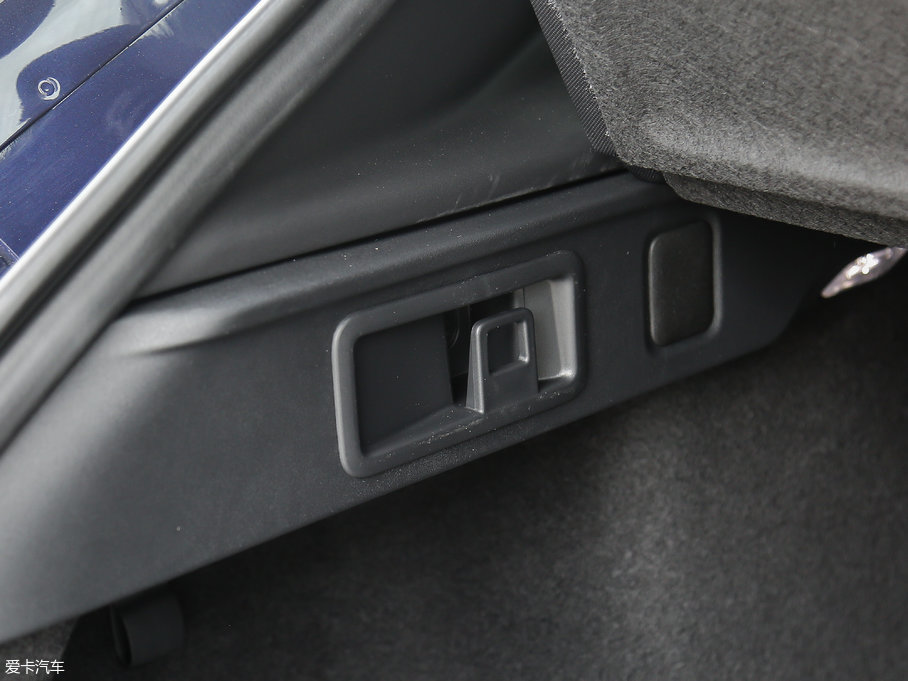 2018ݱF-PACE 2.0T (q)