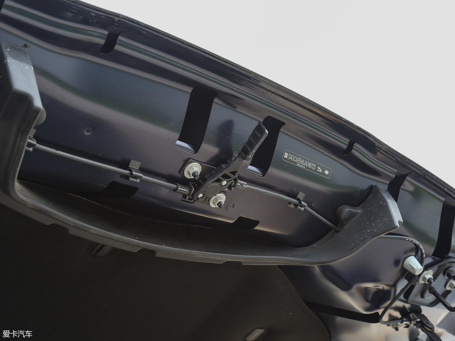 2018ݱF-PACE 2.0T (q)