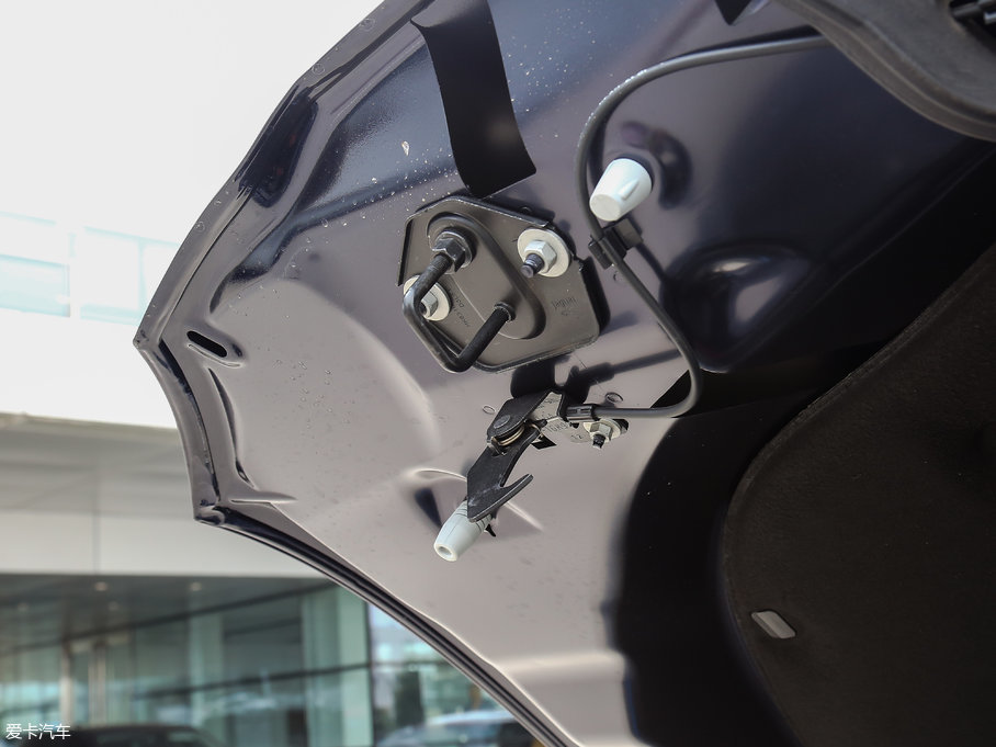 2018ݱF-PACE 2.0T 򌶼