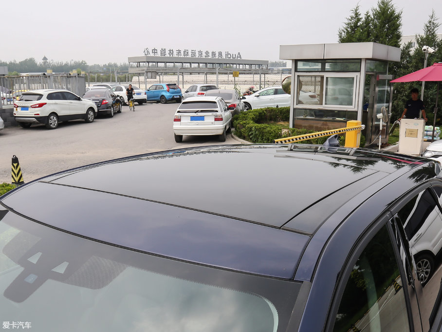 2018ݱF-PACE 2.0T (q)