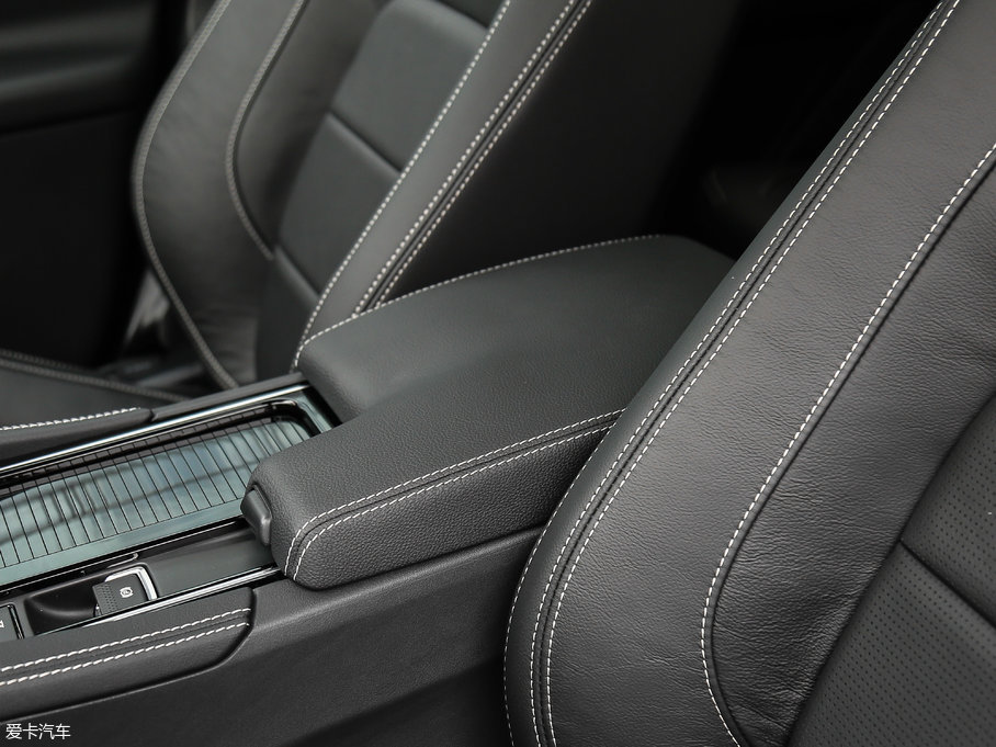 2018ݱF-PACE 3.0 SC Sܰ