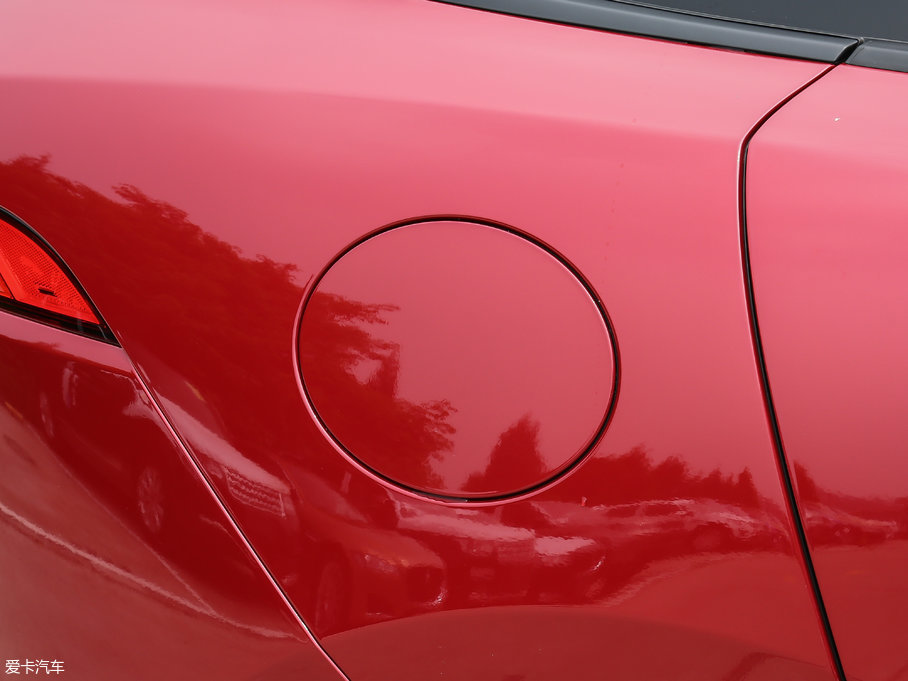 2018ݱF-PACE 2.0T 򌶼