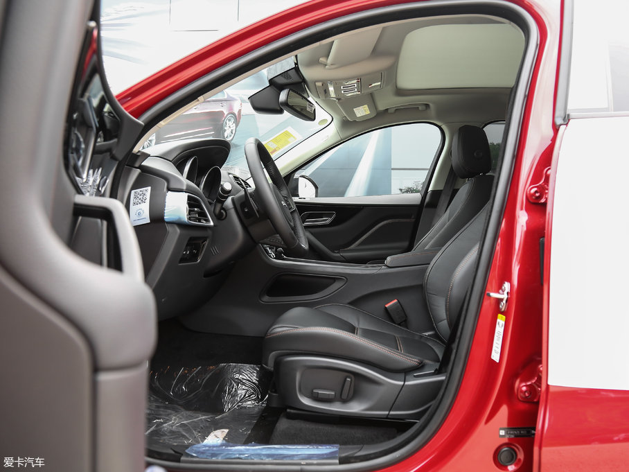 2018ݱF-PACE 2.0T 򌶼