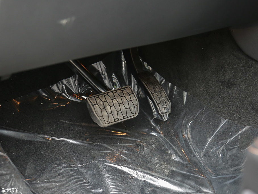 2018ݱF-PACE 2.0T 򌶼