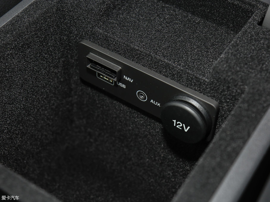 2018ݱF-PACE 2.0T 򌶼