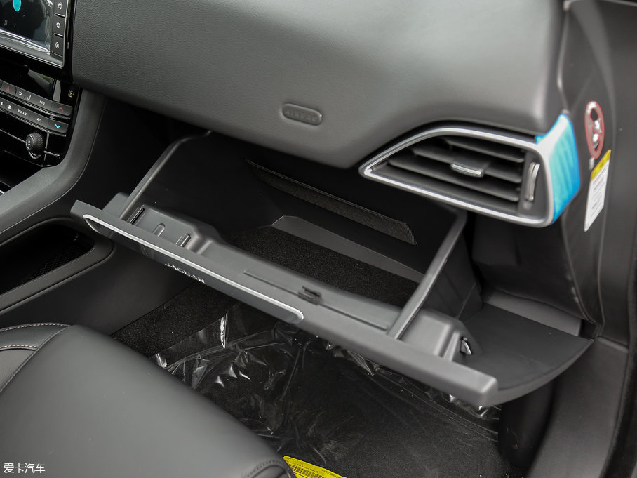 2018ݱF-PACE 2.0T (q)