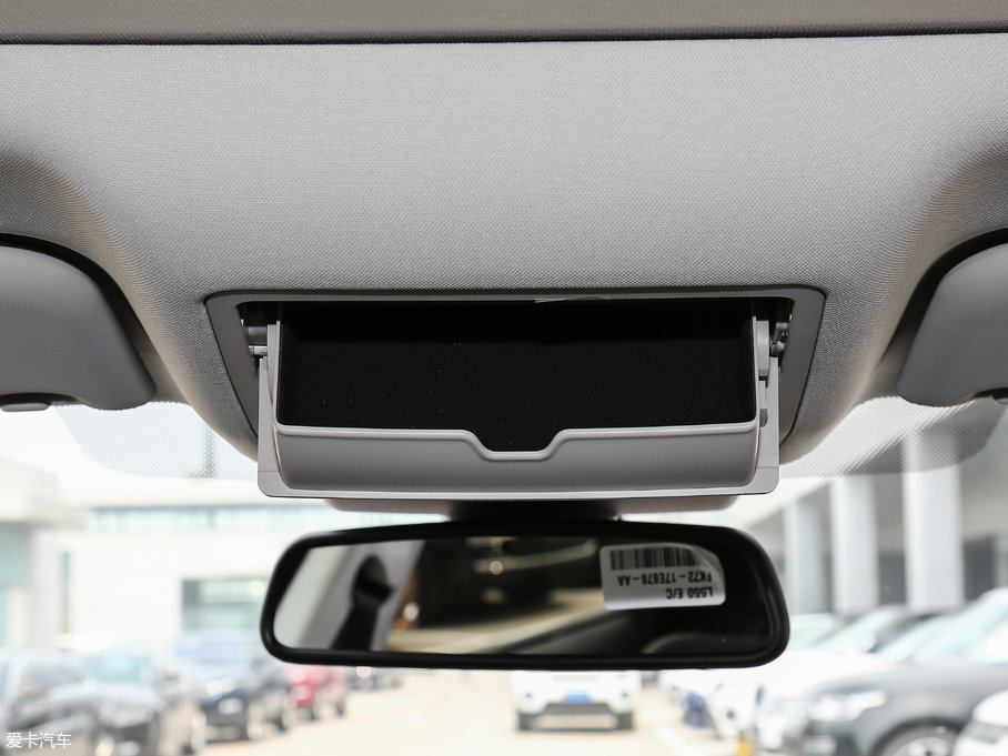 2018ݱF-PACE 2.0T (q)