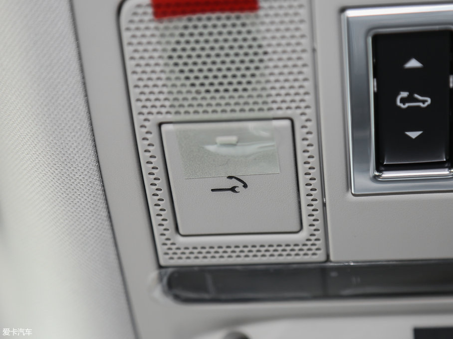 2018ݱF-PACE 2.0T (q)