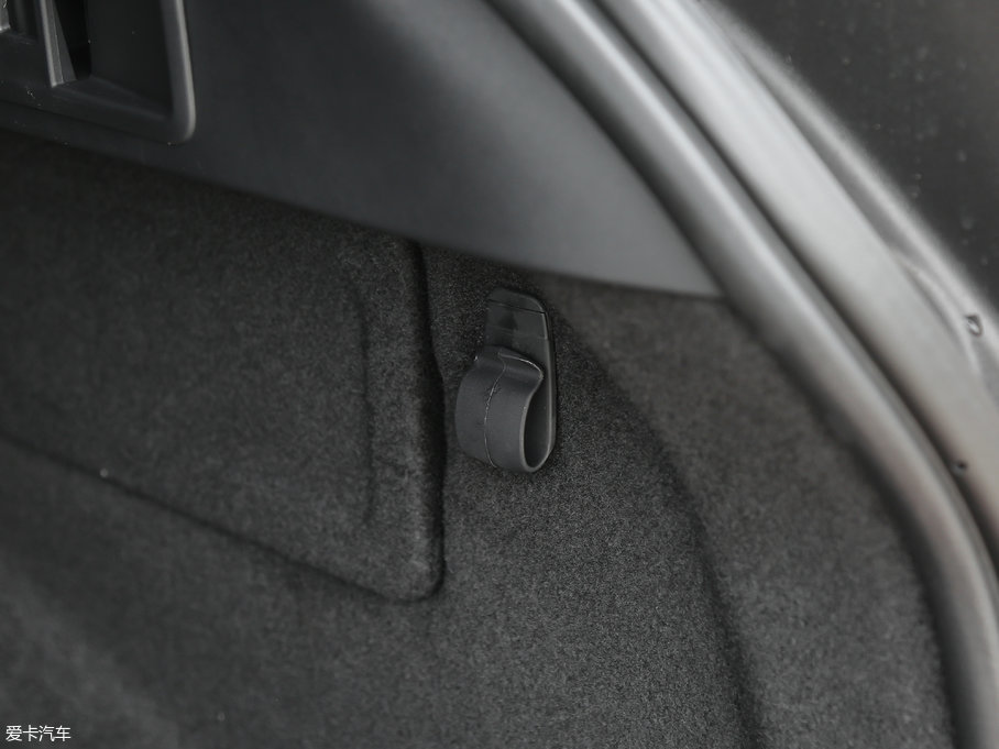 2018ݱF-PACE 2.0T 򌶼