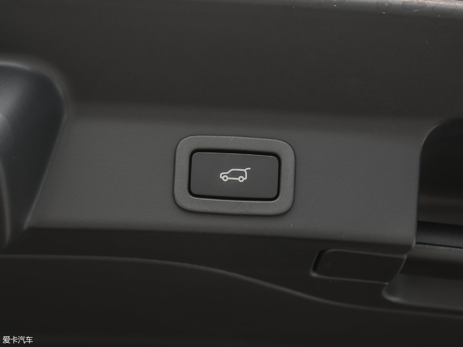 2018ݱF-PACE 2.0T (q)