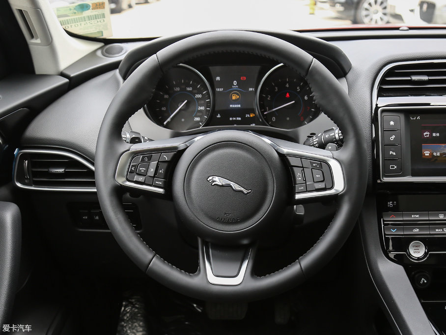 2018ݱF-PACE 2.0T (q)