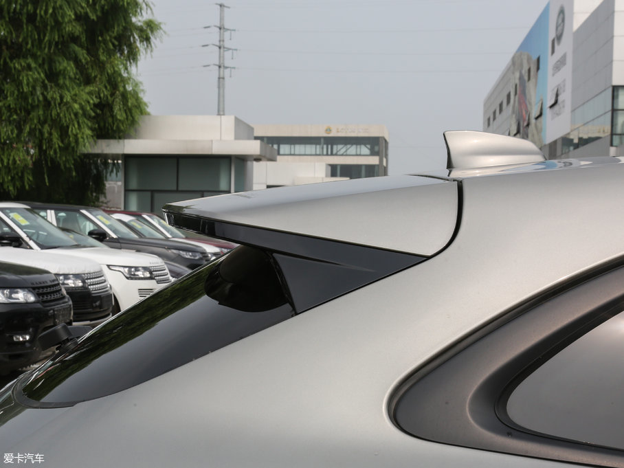 2018ݱF-PACE 2.0T 򌶼