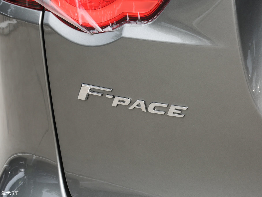 2018ݱF-PACE 2.0T 򌶼
