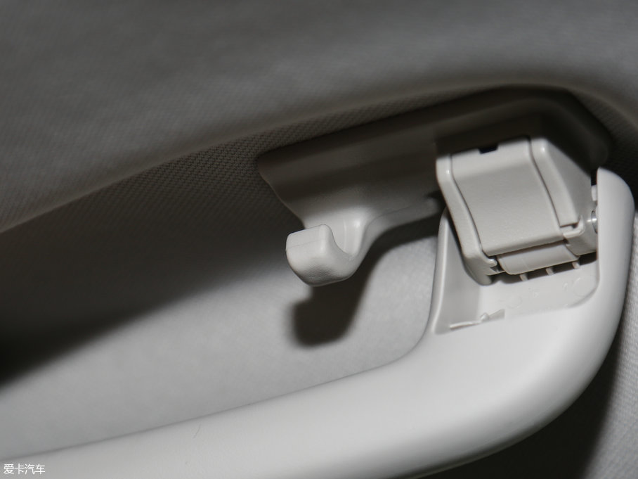 2018ݱF-PACE 2.0T 򌶼