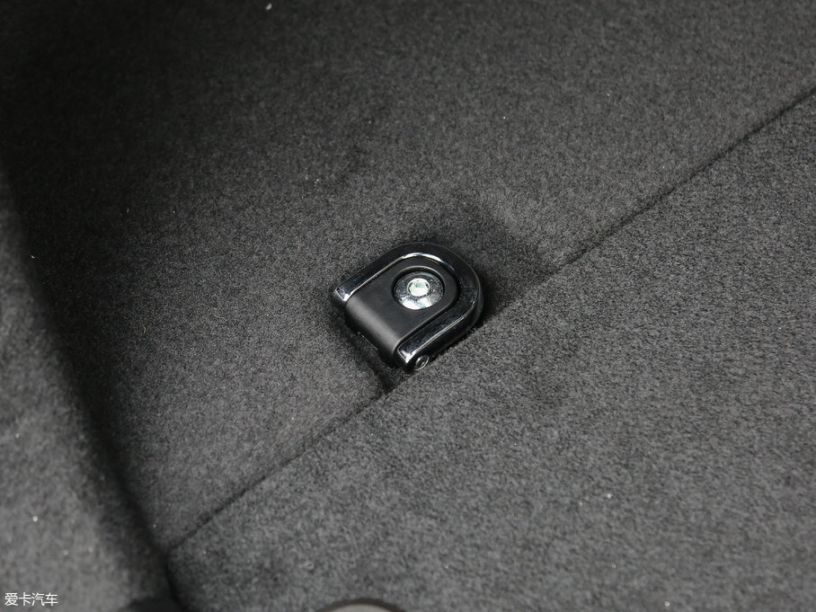 2018ݱF-PACE 2.0T 򌶼