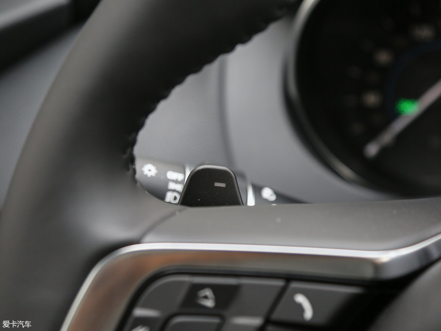 2018ݱF-PACE 2.0T 򌶼