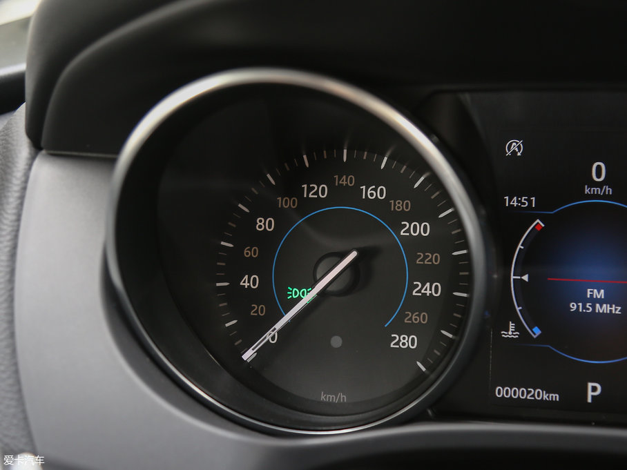 2018ݱF-PACE 2.0T 򌶼