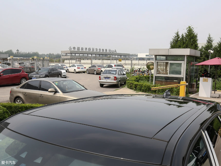 2018ݱF-PACE 2.0T (q)