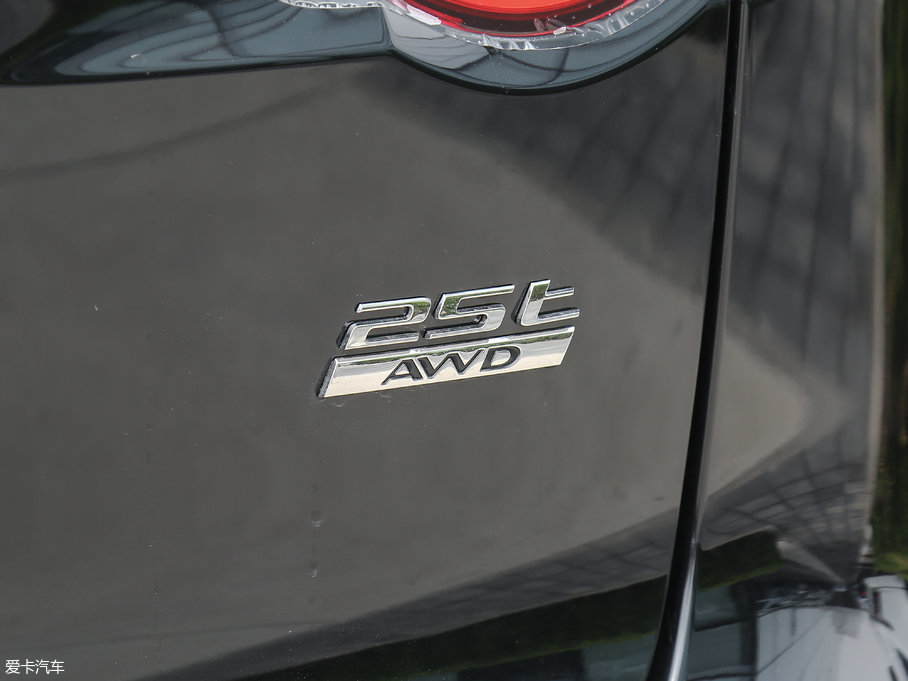 2018ݱF-PACE 2.0T (q)