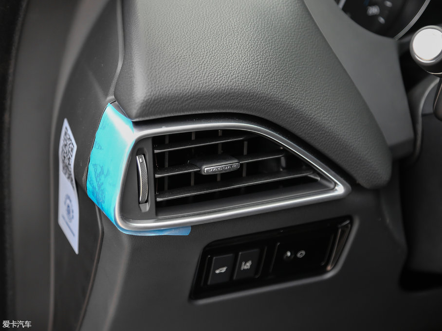 2018ݱF-PACE 2.0T 򌶼