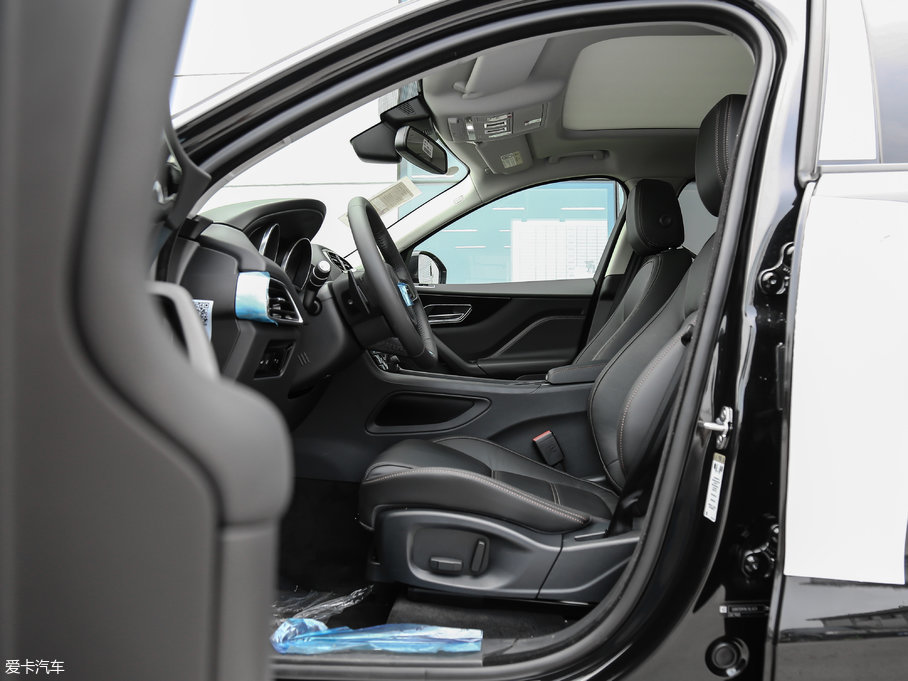 2018ݱF-PACE 2.0T 򌶼