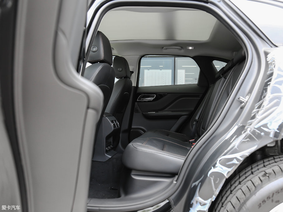 2018ݱF-PACE 2.0T 򌶼