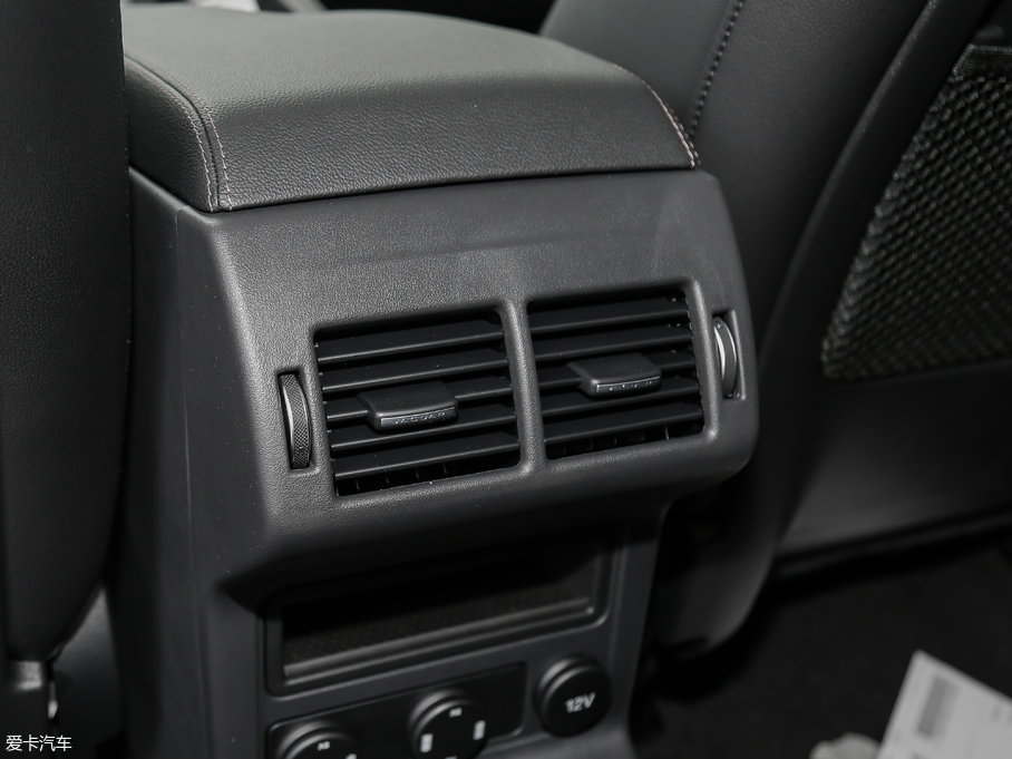 2018ݱF-PACE 2.0T (q)