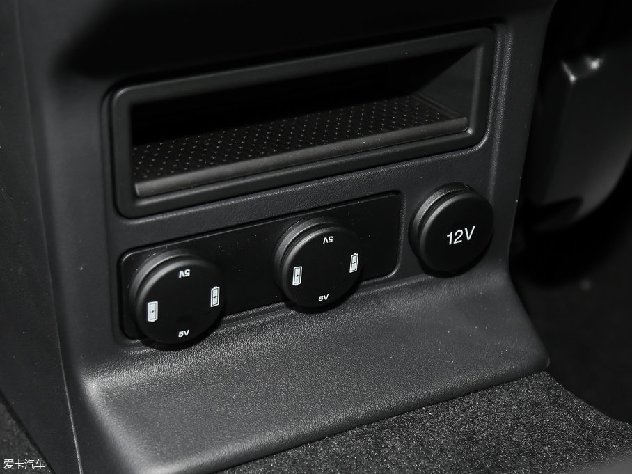 2018ݱF-PACE 2.0T (q)