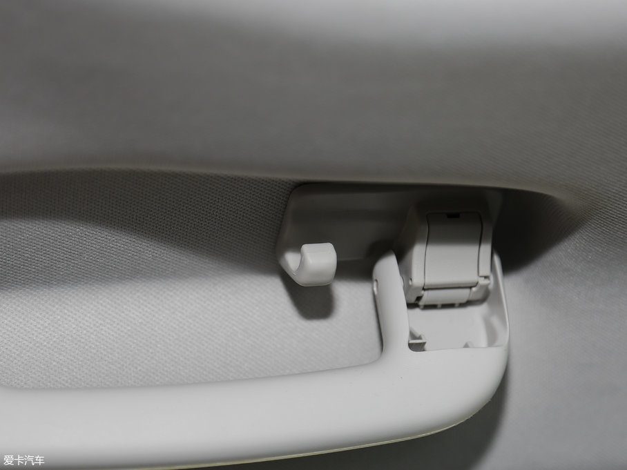 2018ݱF-PACE 2.0T 򌶼