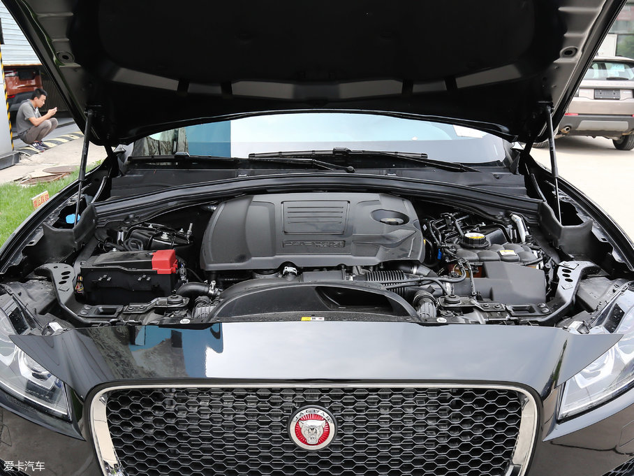 2018ݱF-PACE 2.0T 򌶼