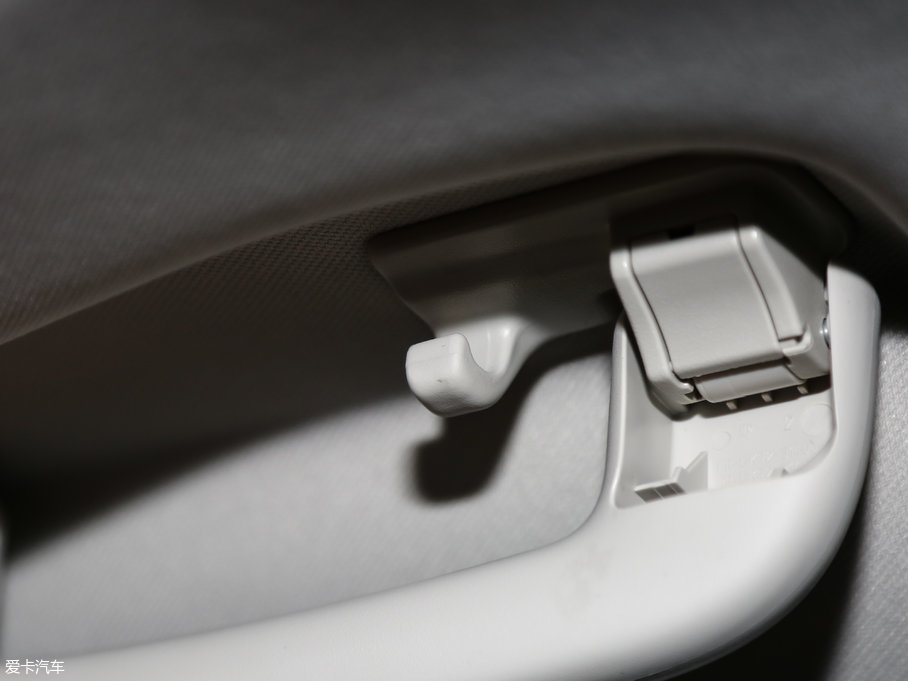 2018ݱF-PACE 2.0T (q)