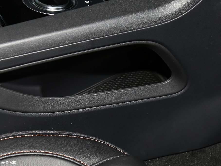 2018ݱF-PACE 2.0T (q)