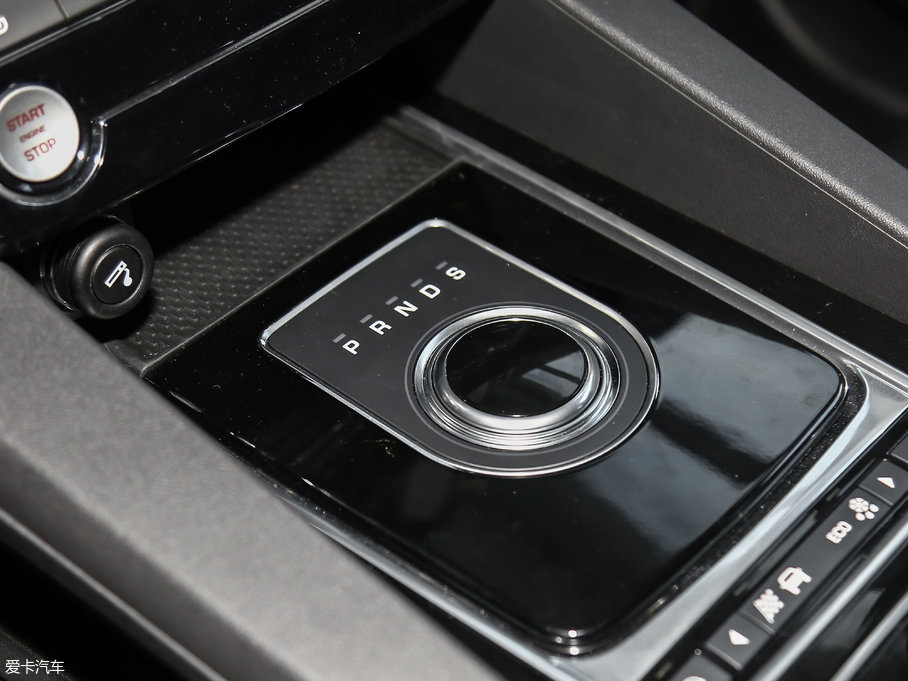 2018ݱF-PACE 2.0T (q)