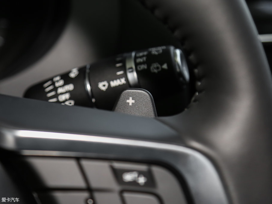 2018ݱF-PACE 2.0T 򌶼