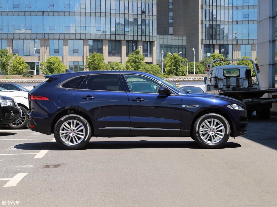 2018ݱF-PACE 2.0T 򌶼