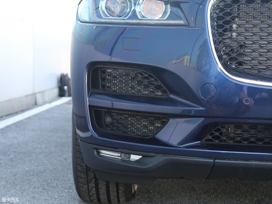 2018ݱF-PACE 2.0T 򌶼