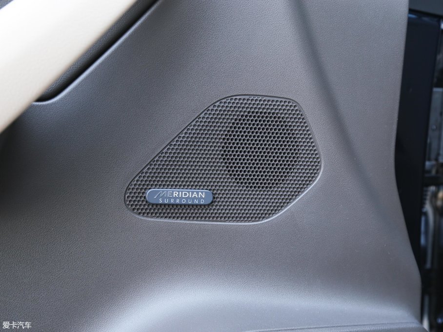 2018ݱF-PACE 2.0T 򌶼