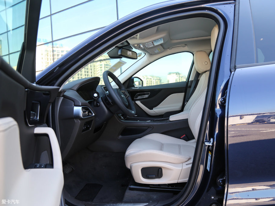 2018ݱF-PACE 2.0T 򌶼