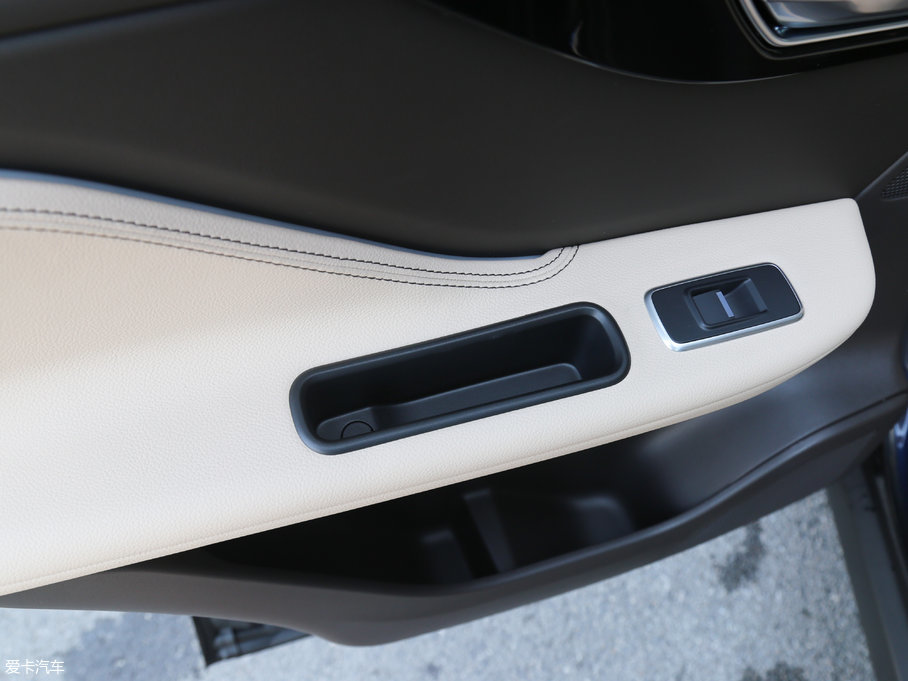 2018ݱF-PACE 2.0T (q)