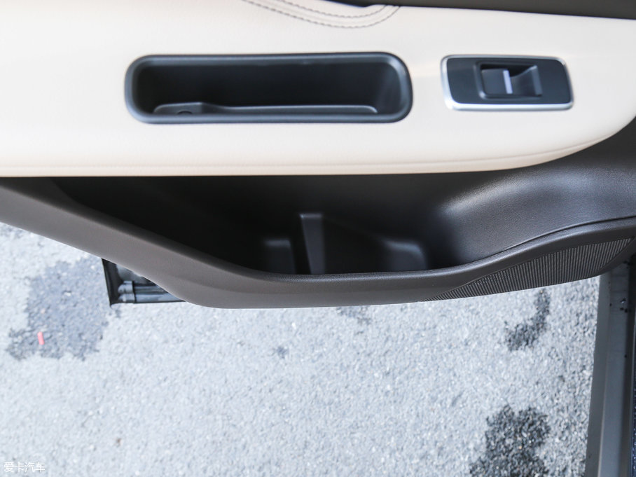 2018ݱF-PACE 2.0T (q)