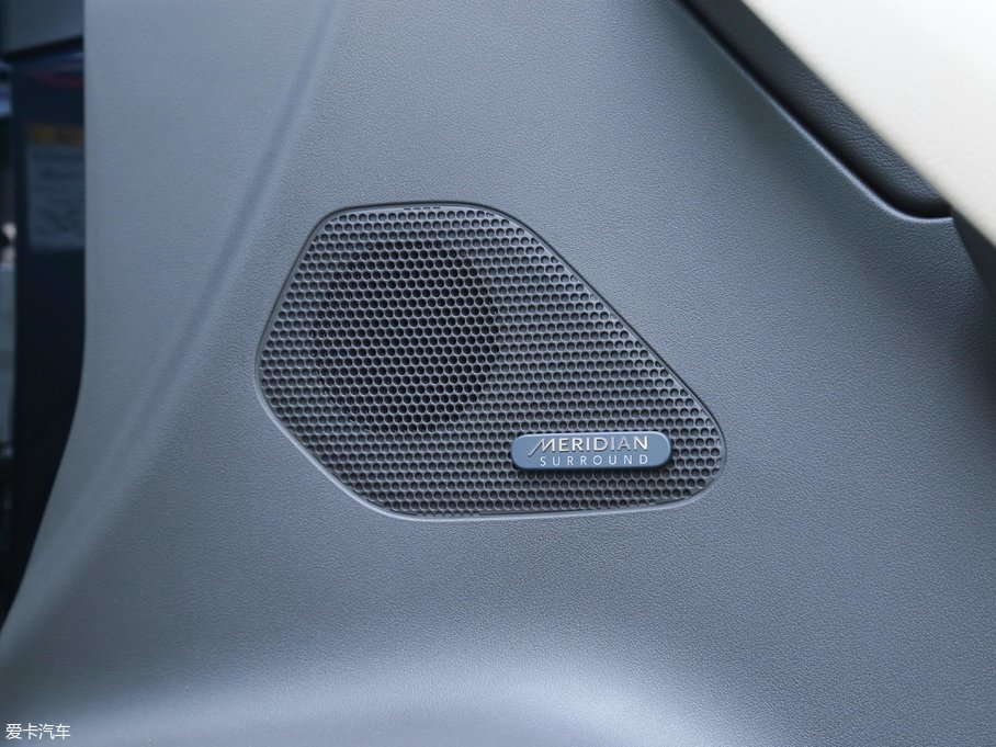 2018ݱF-PACE 2.0T 򌶼