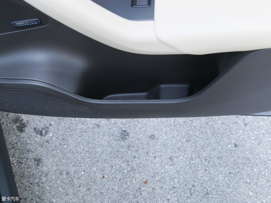 2018ݱF-PACE 2.0T 򌶼