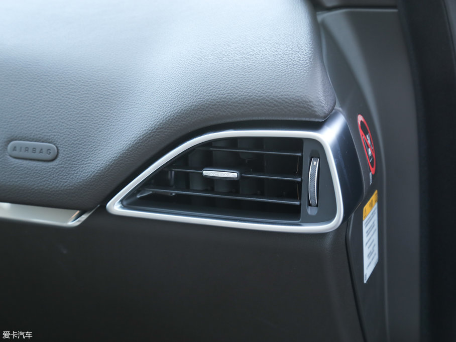 2018ݱF-PACE 2.0T (q)