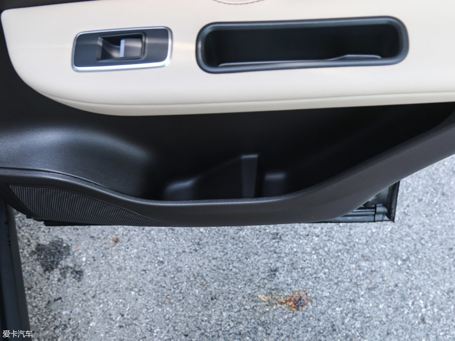 2018ݱF-PACE 2.0T 򌶼