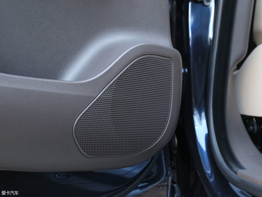 2018ݱF-PACE 2.0T 򌶼