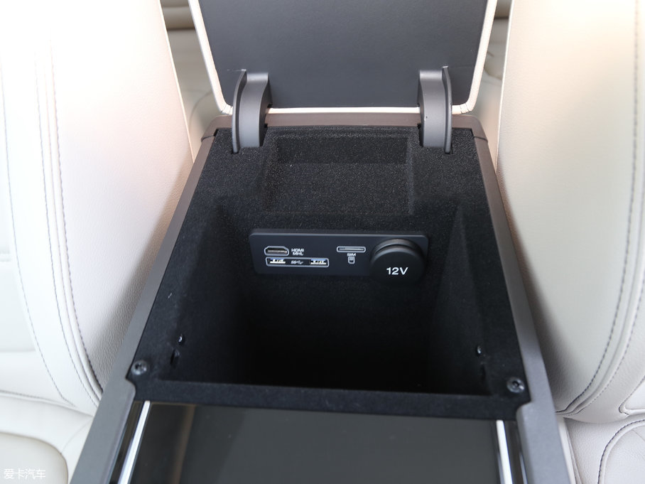 2018ݱF-PACE 2.0T 򌶼