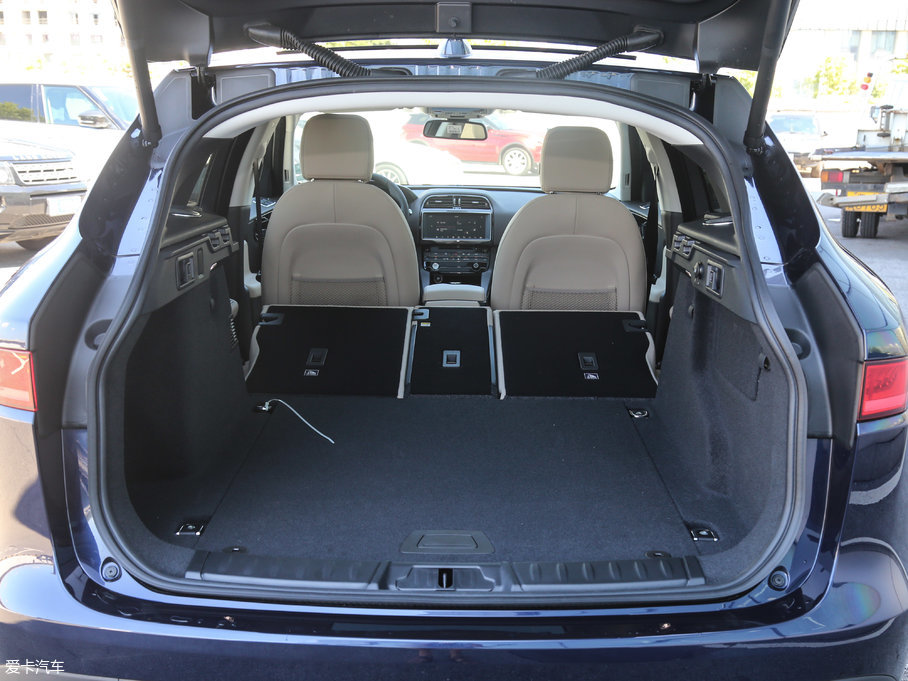 2018ݱF-PACE 2.0T 򌶼